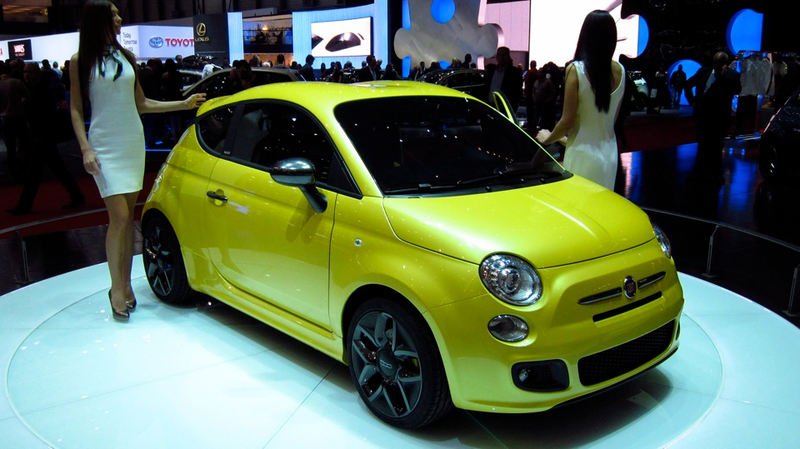 Illustration for article titled Zagato Fiat 500 Coupé is model bait